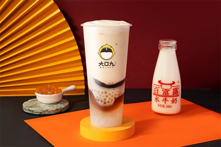 【高州市大笑九奶茶店】奶茶店(diàn)加盟需要(yào)什(shén)麽？